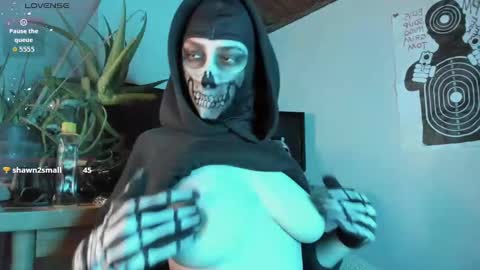 Snapshot of cos_operator chatting on September 26, 2025, 6:12 pm cos_operator online show from September 26, 2025, 6:12 pm