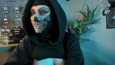 Snapshot of cos_operator chatting on October 9, 2025, 6:39 pm cos_operator online show from October 9, 2025, 6:39 pm