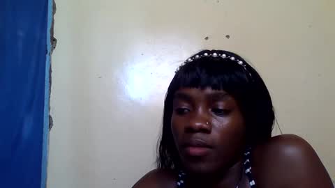 Snapshot of cosabella_cosie chatting on May 16, 2026, 12:26 pm Cosabella online show from May 16, 2026, 12:26 pm