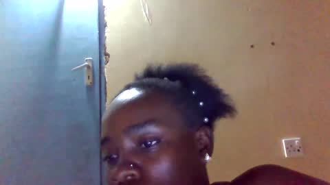 Snapshot of cosabella_cosie chatting on May 19, 2026, 8:26 pm Cosabella online show from May 19, 2026, 8:26 pm
