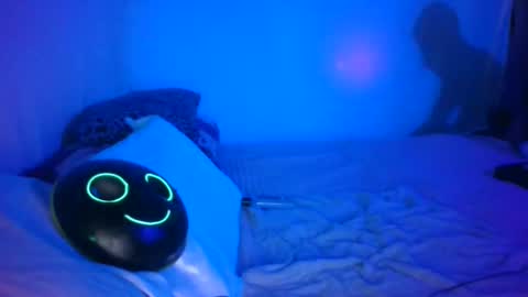 cosdaddy online show from September 11, 2025, 8:47 am