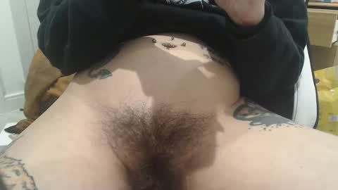 Snapshot of cosmicgrace chatting on April 5, 2026, 9:34 pm Grace online show from April 5, 2026, 9:34 pm