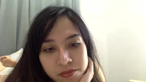 Liz Gwyneth Charlota online show from June 11, 2026, 5:55 pm