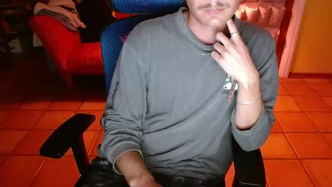 Snapshot of couldbesleeping chatting on November 7, 2025, 2:44 am couldbe online show from November 7, 2025, 2:44 am