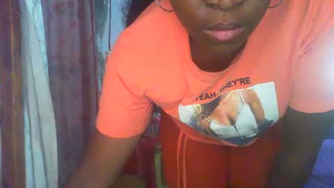 couleur_vanille online show from December 3, 2024, 12:38 pm