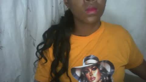 couleur_vanille online show from November 3, 2025, 1:19 am