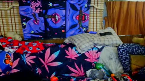 Snapshot of countryfuckers chatting on October 3, 2025, 9:28 am Alaskawildcouple online show from October 3, 2025, 9:28 am