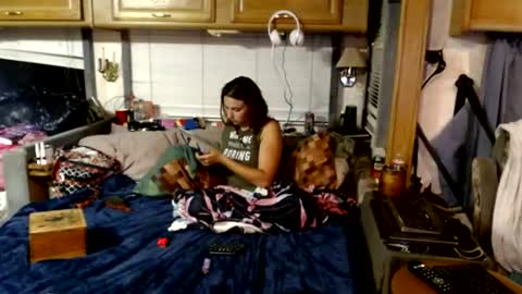 Alaskawildcouple online show from June 18, 2026, 9:25 am