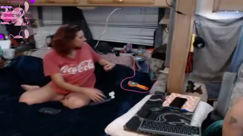 Alaskawildcouple online show from July 14, 2026, 6:51 am