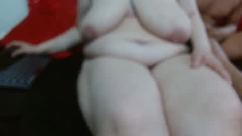 Snapshot of couple_milk_rs chatting on December 26, 2024, 8:11 pm couple_milk_rs online show from December 26, 2024, 8:11 pm