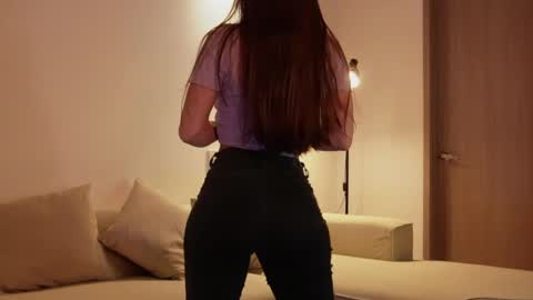 Kay online show from April 11, 2026, 10:08 am