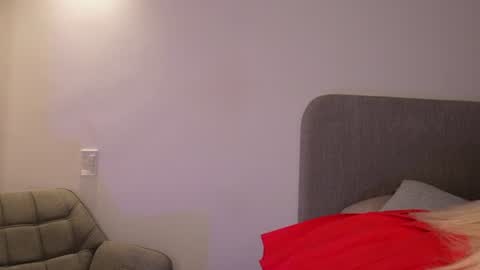 Kay online show from June 24, 2026, 11:20 am