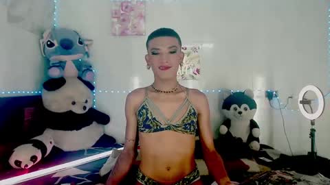 ALEXA  KIM online show from September 29, 2025, 10:47 pm