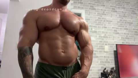 couplemuscle40 online show from July 22, 2026, 3:37 pm