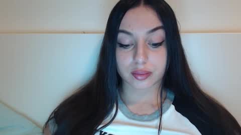 Snapshot of courtney_lux chatting on December 10, 2024, 11:11 am Courtney online show from December 10, 2024, 11:11 am