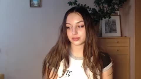 Snapshot of courtney_lux chatting on January 15, 2025, 8:09 am Courtney online show from January 15, 2025, 8:09 am