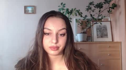 Snapshot of courtney_lux chatting on January 27, 2025, 7:45 am Courtney online show from January 27, 2025, 7:45 am