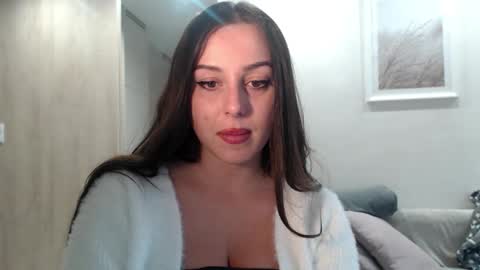 Snapshot of courtney_lux chatting on October 3, 2025, 2:03 pm Courtney online show from October 3, 2025, 2:03 pm