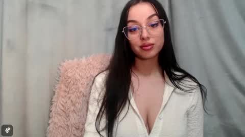 Courtney online show from February 5, 2026, 3:38 pm