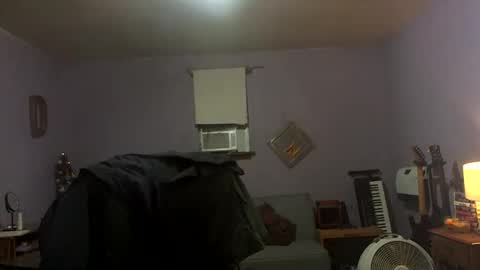 Snapshot of courtshipdating chatting on December 3, 2025, 1:02 am Harry online show from December 3, 2025, 1:02 am