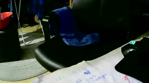 coyote017 online show from February 4, 2025, 7:40 am