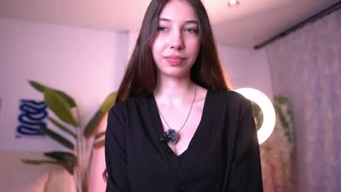 Snapshot of cozy_dream chatting on May 25, 2026, 4:18 am Cute Naomi online show from May 25, 2026, 4:18 am
