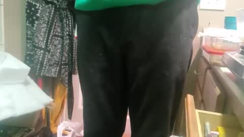 Snapshot of crackback_kyd chatting on December 21, 2024, 10:39 am crackback_kyd online show from December 21, 2024, 10:39 am