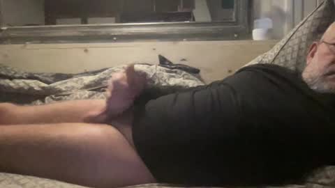 crapaud75018 online show from January 5, 2025, 6:24 am