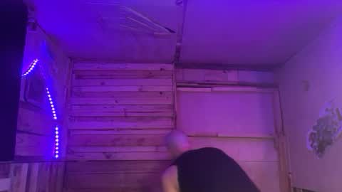 Snapshot of crash__gothic chatting on February 11, 2026, 11:48 am CrashGothic online show from February 11, 2026, 11:48 am