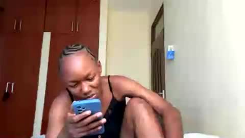 Snapshot of crave_meslowly chatting on June 25, 2026, 7:24 am Taliee online show from June 25, 2026, 7:24 am