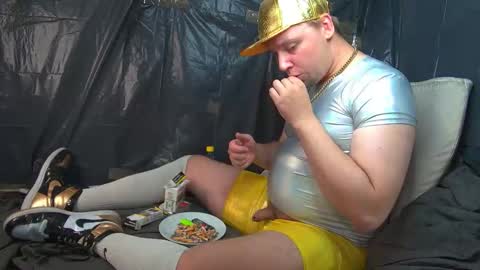 robin online show from September 19, 2025, 6:19 pm