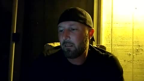 cray82 online show from April 30, 2026, 1:12 am
