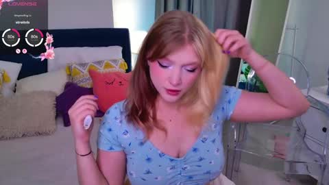 Snapshot of crazy__wine chatting on May 22, 2026, 10:15 pm Sonya online show from May 22, 2026, 10:15 pm