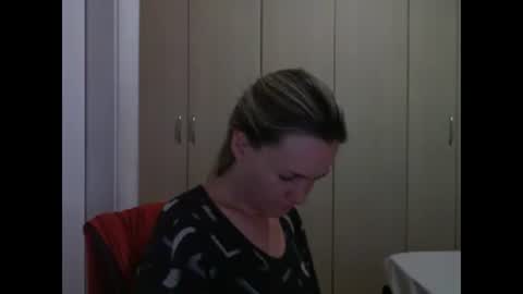 Snapshot of crazyanny chatting on February 21, 2025, 12:27 am Anny online show from February 21, 2025, 12:27 am