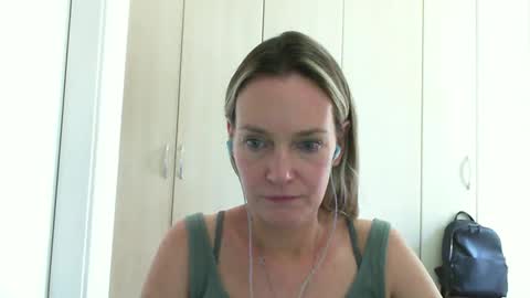 Snapshot of crazyanny chatting on February 25, 2025, 3:05 pm Anny online show from February 25, 2025, 3:05 pm