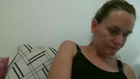 Snapshot of crazyanny chatting on March 4, 2025, 12:18 am Anny online show from March 4, 2025, 12:18 am