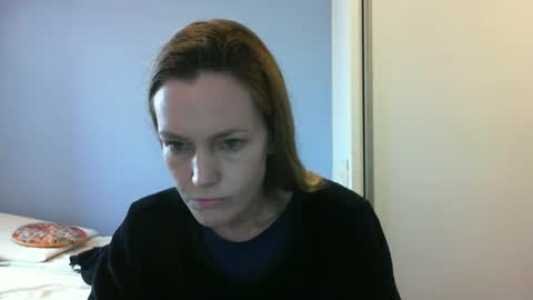 Snapshot of crazyanny chatting on October 8, 2025, 10:46 am Anny online show from October 8, 2025, 10:46 am