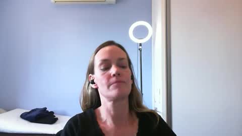 Snapshot of crazyanny chatting on November 12, 2025, 3:45 pm Anny online show from November 12, 2025, 3:45 pm