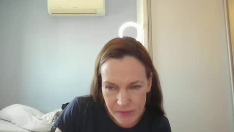 Snapshot of crazyanny chatting on November 26, 2025, 12:50 pm Anny online show from November 26, 2025, 12:50 pm