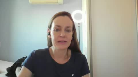 Snapshot of crazyanny chatting on December 5, 2025, 12:25 pm Anny online show from December 5, 2025, 12:25 pm