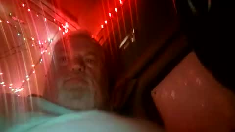 crazybob2001 online show from November 2, 2025, 7:55 am