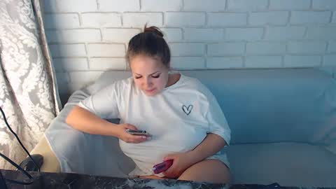 Crazyy Girl  online show from December 15, 2024, 3:09 pm