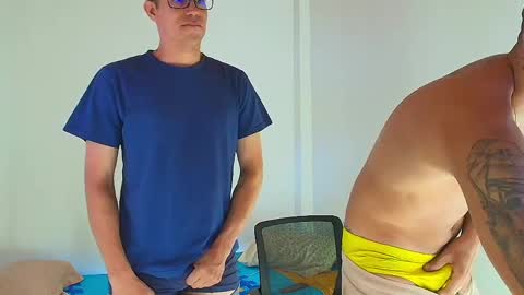 Snapshot of crazyybull chatting on April 7, 2026, 3:51 am Bull online show from April 7, 2026, 3:51 am