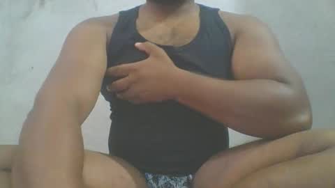crazzy_booy online show from April 6, 2026, 4:32 am