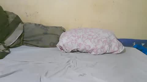 Snapshot of crazzyfucck chatting on October 5, 2025, 4:44 am Samuel online show from October 5, 2025, 4:44 am