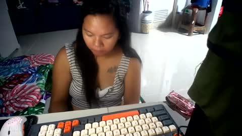 Snapshot of creamy_cunt4uxx chatting on July 17, 2026, 5:18 pm my pussy always wet online show from July 17, 2026, 5:18 pm