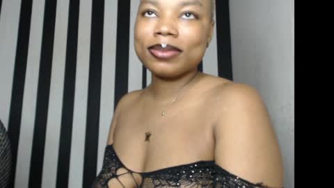 Snapshot of creamy_xvanila chatting on May 25, 2026, 9:15 am venessa online show from May 25, 2026, 9:15 am