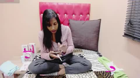 Snapshot of creamyindian4u chatting on May 30, 2026, 5:48 am creamyindian4u online show from May 30, 2026, 5:48 am