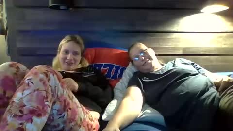 Heather online show from September 25, 2025, 8:34 pm