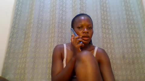 Snapshot of creamypussy15 chatting on February 6, 2026, 9:01 am MARY online show from February 6, 2026, 9:01 am